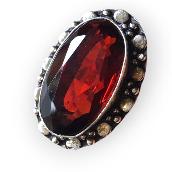 Stamped 925 faux garnet ring, bold and beautiful cocktail ring, size 8 - Picture 1 of 14